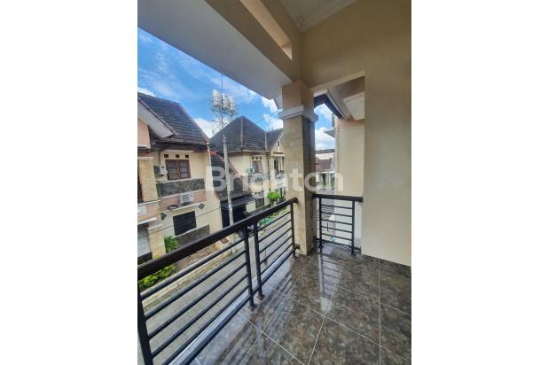 RUMAH MURAH DALAM KOMPLEK PERUMAHAN BELAKANG HOTEL HYATT SLEMAN YOGYAKARTA
