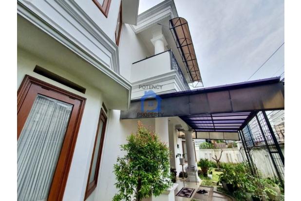 Siap Huni Rumah Di Cipete Posisi Hook Jalan Lebar Bebas Banjir