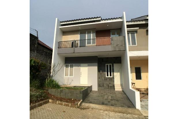 Rumah 2.5 Lt Dgn Rooftop di Baranangsiang Pajajaran