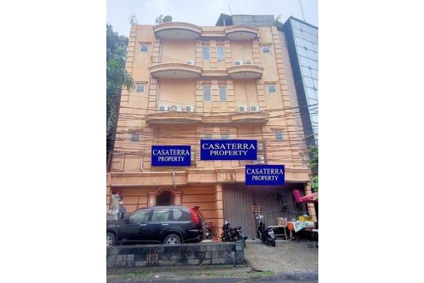 Ruko Mangga Besar 107m2 Hadap Barat, 4.5 Lantai, Lokasi Strategis.