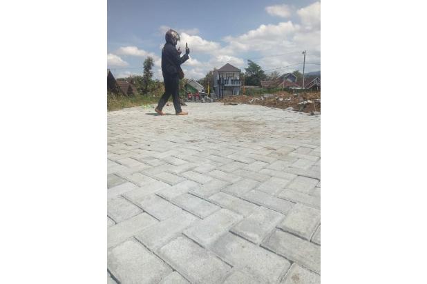 Rumah baru siap huni di perumahan Joyoagung Malang r