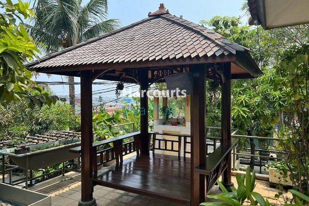 Rumah Mewah Pluit Timur Residence, Jakarta Utara. Harga Nego