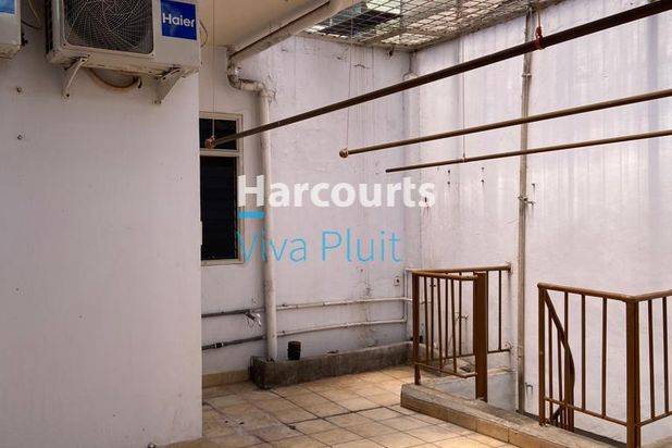 Rumah Pluit Timur Residence, Jakarta Utara. Siap Huni Harga Nego