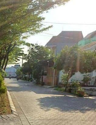 731 Dijual Rumah SHM Corner 84m2 Swan Menganti Park Gresik