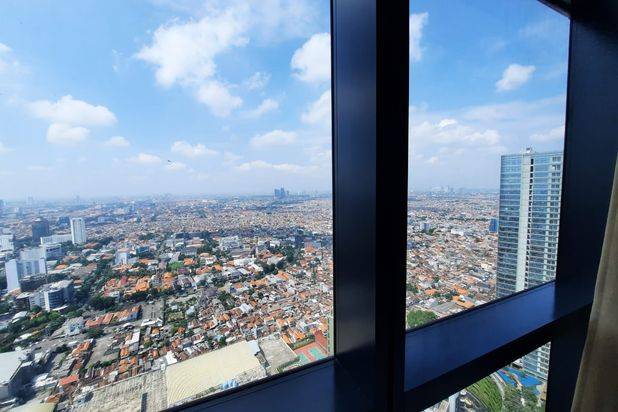 0740 Disewakan Apartemen The Peak 2br Lt 53 Furnished Mewah