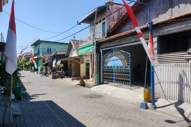 0744 Dijual Rumah 2 Lantai 271m SHM di Buduran Sidoarjo