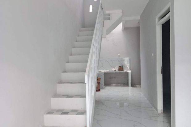 Dijual Rumah 2 Lantai Termurah Dekat Stasiun Dan Tol Desari