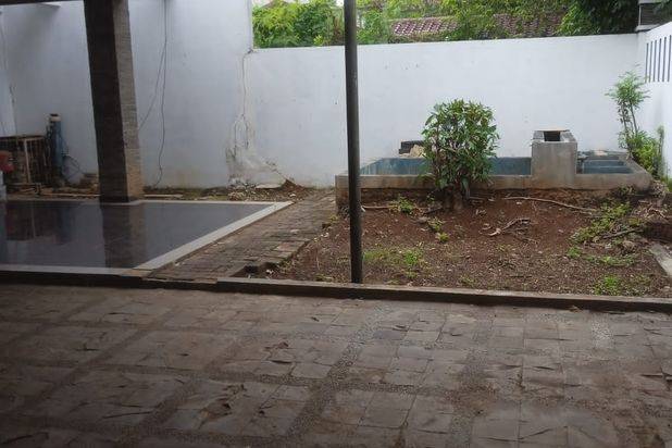 Dijual Rumah Murah Luas di Kompleks Bilymon Pondok Kelapa Jaktim