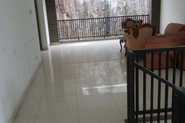 Dijual Rumah Murah Luas di Kompleks Bilymon Pondok Kelapa Jaktim