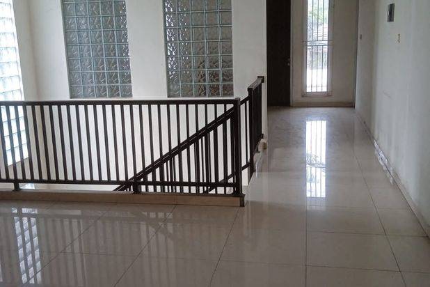 Dijual Rumah Murah Luas di Kompleks Bilymon Pondok Kelapa Jaktim