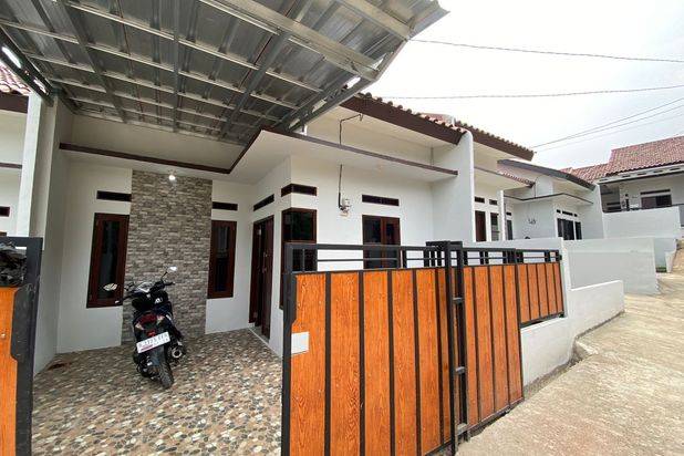 Rumah cluster carport mobil shm