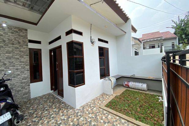 Rumah minimalis luas 60 m carport mobil
