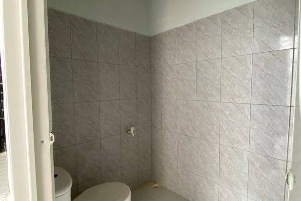Rumah cluster shm plus garasi mobil 200 jt an