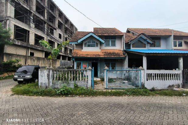 Rumah HOOK ORCHID GARDEN ( Butuh Renovasi ) Belakang Indomobil