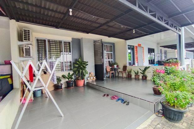 Rumah Lucky Hills Sei Panas..
Dekat Pasar Cahaya Garden & sekolah