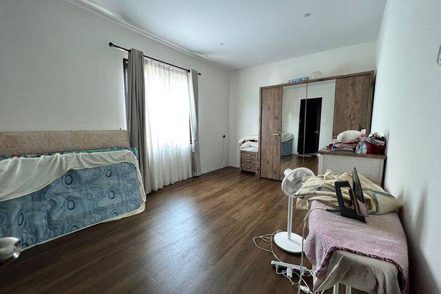 Rumah 2 Lantai Villa Panbil,Furnished (Hadap Barat)