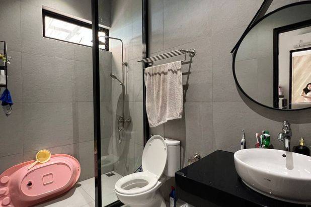 Rumah 2 Lantai Villa Panbil,Furnished (Hadap Barat)