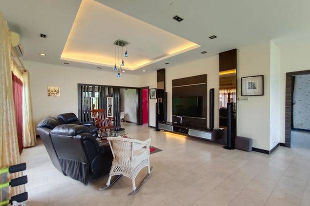Rumah Mewah 2Lantai Siap Huni BEVERLY AVENUE Batam Center