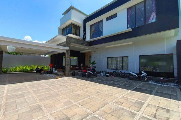 Rumah Mewah 2Lantai Siap Huni BEVERLY AVENUE Batam Center