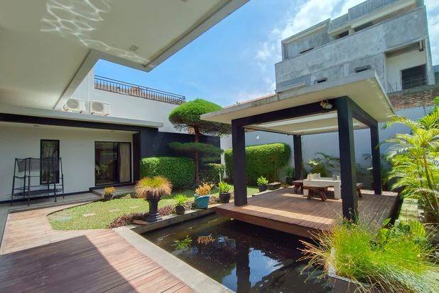 Rumah Mewah 2Lantai Siap Huni BEVERLY AVENUE Batam Center