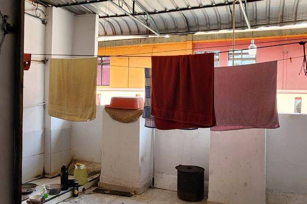 Ruko 3Lantai Siap Pakai, Batama nusa permai ( seberang Lucky Plaza ) Nagoya