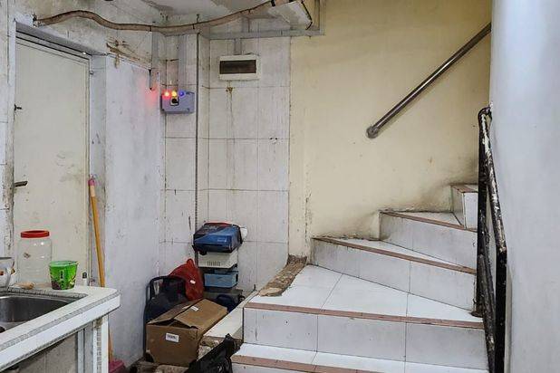 Ruko 3Lantai Siap Pakai, Batama nusa permai ( seberang Lucky Plaza ) Nagoya