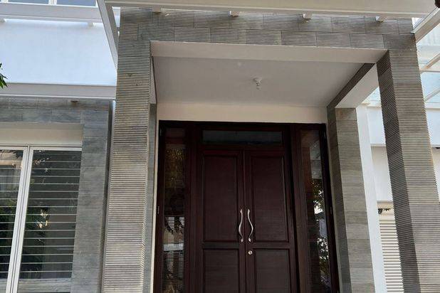Rumah Pakuwon City Cluster Depan Virginia Regency
