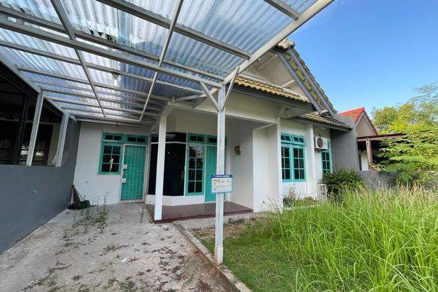 Rumah murah tengah kota Semarang siap pakai dekat kampus Undip dekat pintu tol Tembalang disewakan di Srondol Bumi indah Tembalang Semarang atas