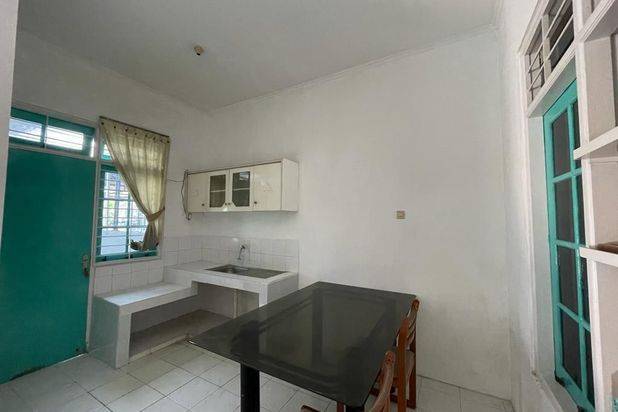 Rumah murah tengah kota Semarang siap pakai dekat kampus Undip dekat pintu tol Tembalang disewakan di Srondol Bumi indah Tembalang Semarang atas