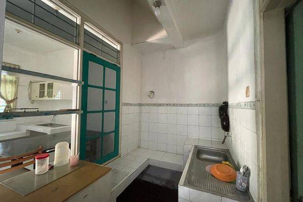 Rumah murah tengah kota Semarang siap pakai dekat kampus Undip dekat pintu tol Tembalang disewakan di Srondol Bumi indah Tembalang Semarang atas