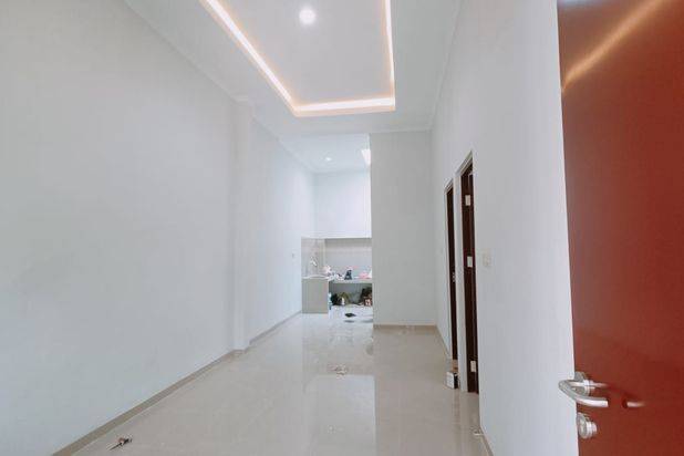 Rumah baru modern minimalis tengah kota Semarang siap pakai dekat bandara pelabuhan dekat tol dekat sekolah DCS dekat kampus Binus dijual di Puri Anjasmoro Semarang barat