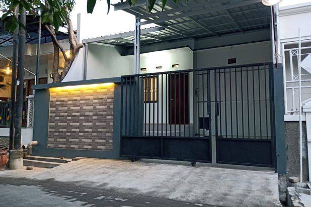 Rumah baru modern minimalis tengah kota Semarang siap pakai dekat bandara pelabuhan dekat tol dekat sekolah DCS dekat kampus Binus dijual di Puri Anjasmoro Semarang barat
