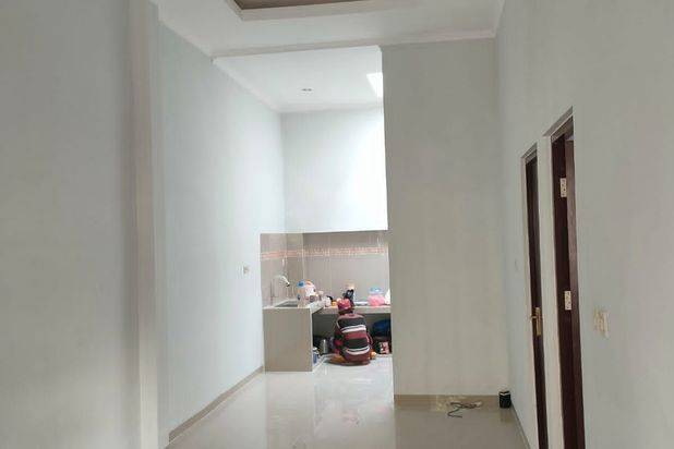 Rumah baru modern minimalis tengah kota Semarang siap pakai dekat bandara pelabuhan dekat tol dekat sekolah DCS dekat kampus Binus dijual di Puri Anjasmoro Semarang barat