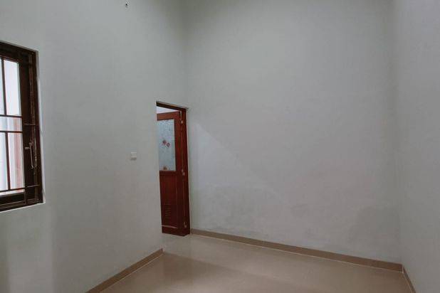 Rumah baru modern minimalis tengah kota Semarang siap pakai dekat bandara pelabuhan dekat tol dekat sekolah DCS dekat kampus Binus dijual di Puri Anjasmoro Semarang barat