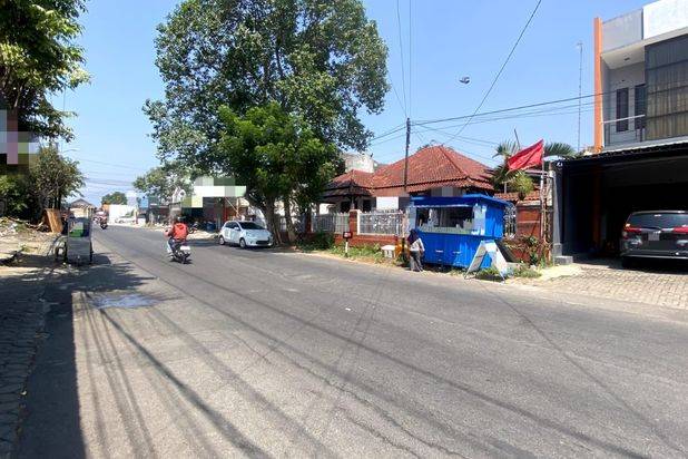 Ruko strategis ramai tengah kota Semarang dekat kampus Undip dekat pintu tol disewakan di jl raya Jati raya Banyumanik Semarang selatan