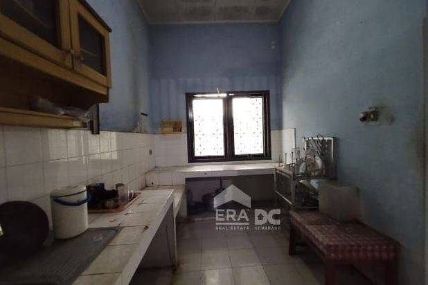 Rumah luas tengah kota Semarang cocok untuk kos dekat kampus Undip dekat tol dijual di Waru Banyumanik Semarang Selatan