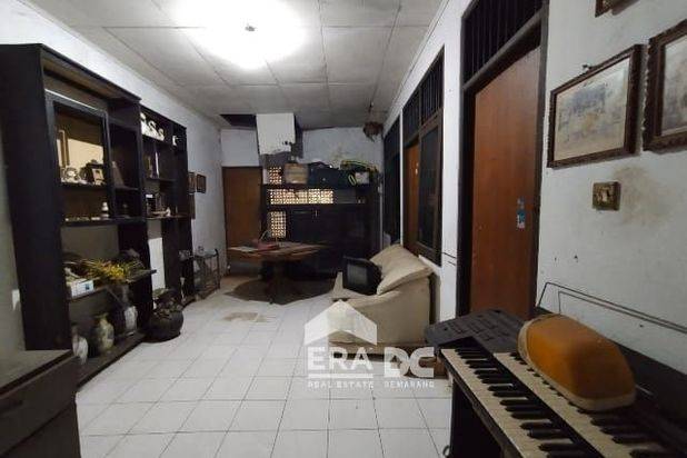 Rumah luas tengah kota Semarang cocok untuk kos dekat kampus Undip dekat tol dijual di Waru Banyumanik Semarang Selatan