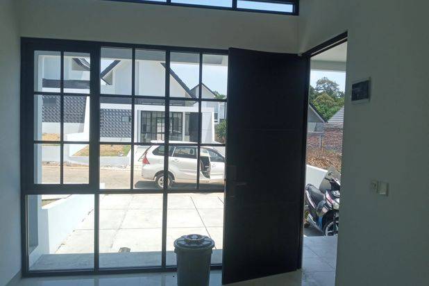 Rumah baru modern minimalis tengah kota Semarang siap huni dekat KIC dekat tol disewakan di The miles BSB City Ngaliyan Semarang barat