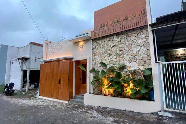 Dijual Rumah Di Kota Malang Full Furnish + Privat Pool 1m An Saja