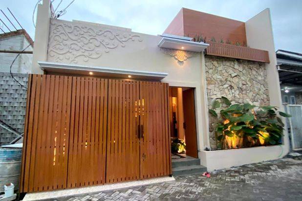 1 Unit Saja Rumah Villa Full Furnish Kolam Renang di Kota Malang
