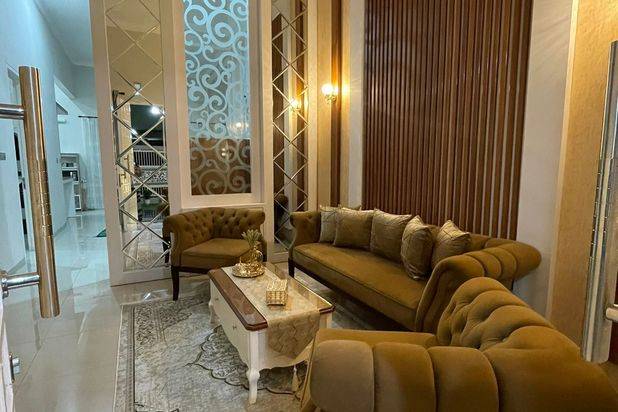 Dijual Murah Rumah Cantik 2 Lantai 5 Menit Ke Suhat