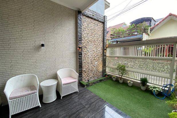 Dijual Murah Rumah Cantik 2 Lantai 5 Menit Ke Suhat