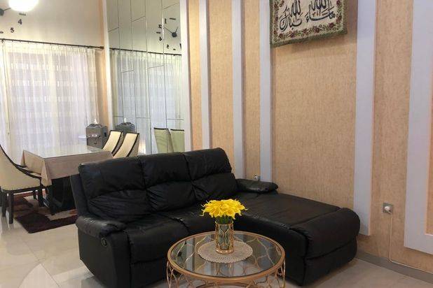 Dijual Murah Rumah Cantik 2 Lantai 5 Menit Ke Suhat