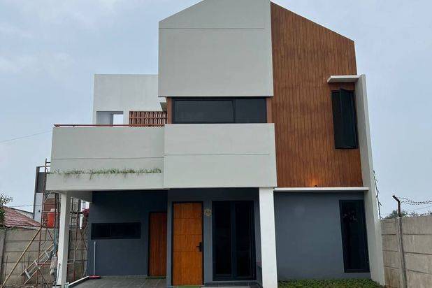Rumah 2 Lantai Nyaman Furnished Dekat Tol di Depok