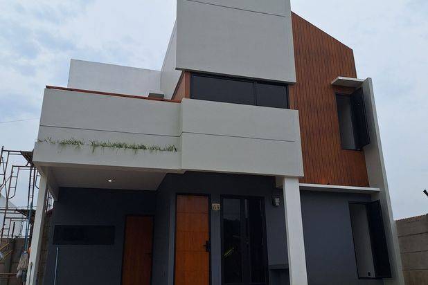 Rumah 2 Lantai Furnished Dekat Tol Pamulang