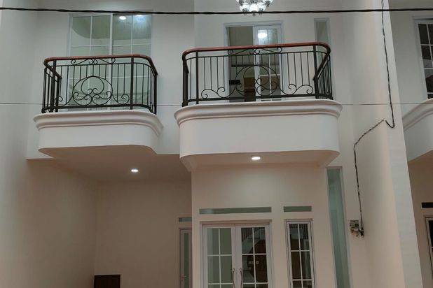 Rumah Mewah Furnished Siap Huni Dekat Tol Depok