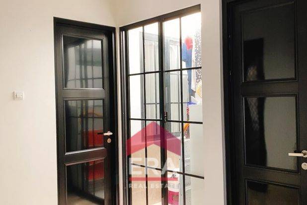 Dijual Rumah 2 Lantai Full Furnished di Galuh Mas Karawang