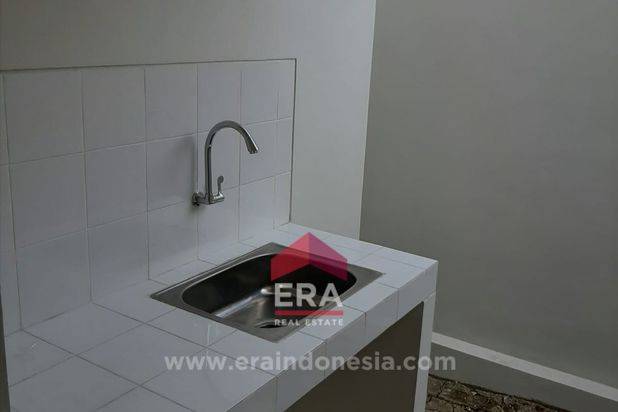 Dijual Rumah di Summarecon Emerald Karawang, Selangkah Ke Outlet Villagio
