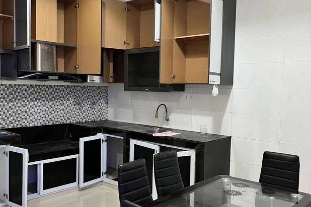 Disewakan Cepat Rumah 2.5 Lantai Anggrek Permai Baloi