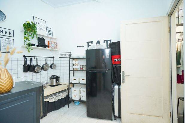 Rumah Siap Huni 20 Menit ke Mall Cibinong City Bisa KPR J16407
